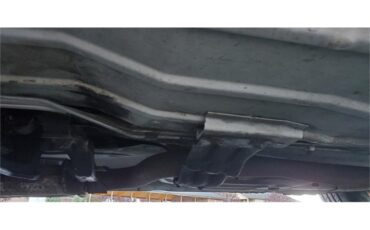 Chevrolet-Camaro-z28-1994-Arctic-white-Medium-graycharcoal-37