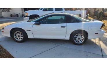 Chevrolet-Camaro-z28-1994-Arctic-white-Medium-graycharcoal-5