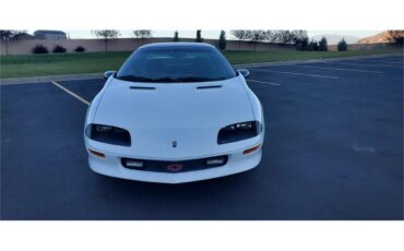 Chevrolet-Camaro-z28-1994-Arctic-white-Medium-graycharcoal-51