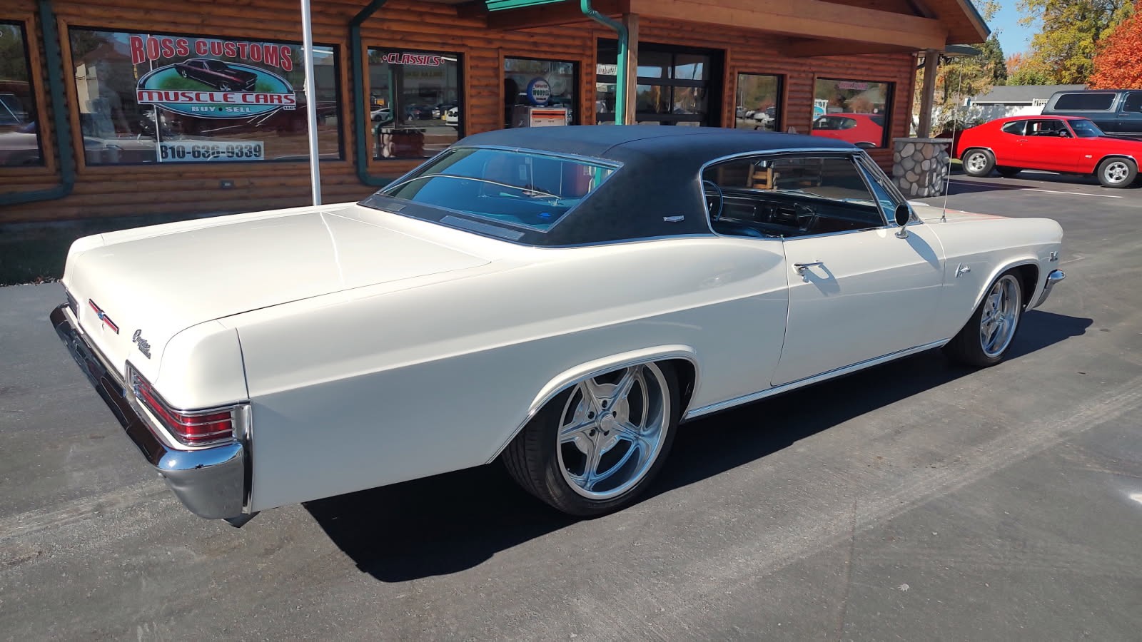 Chevrolet-Caprice-1966-2-Door-Coupe-16