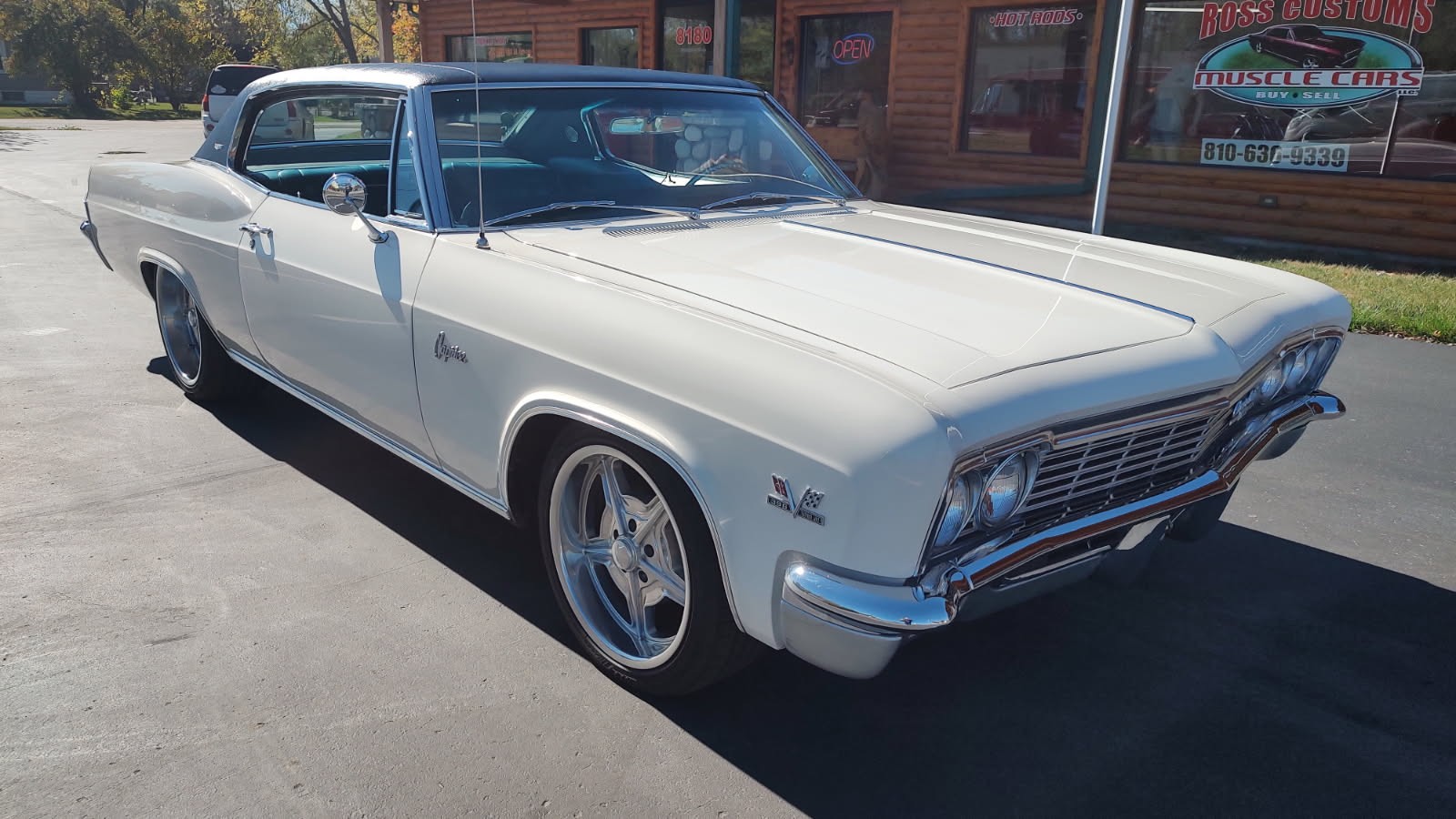 Chevrolet-Caprice-1966-2-Door-Coupe-25