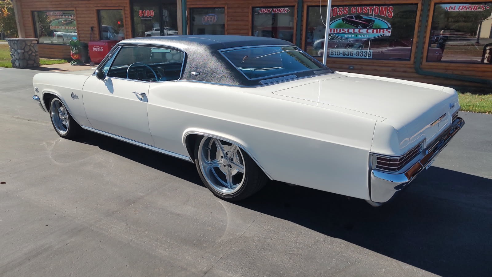 Chevrolet-Caprice-1966-2-Door-Coupe-9