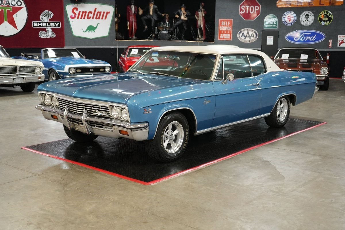 Chevrolet-Caprice-1966-Coupe-1