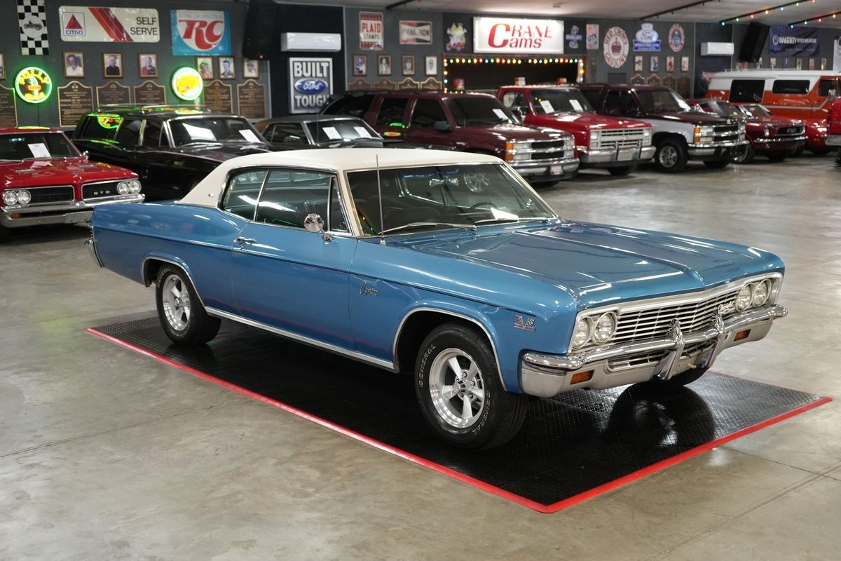 Chevrolet-Caprice-1966-Coupe-16