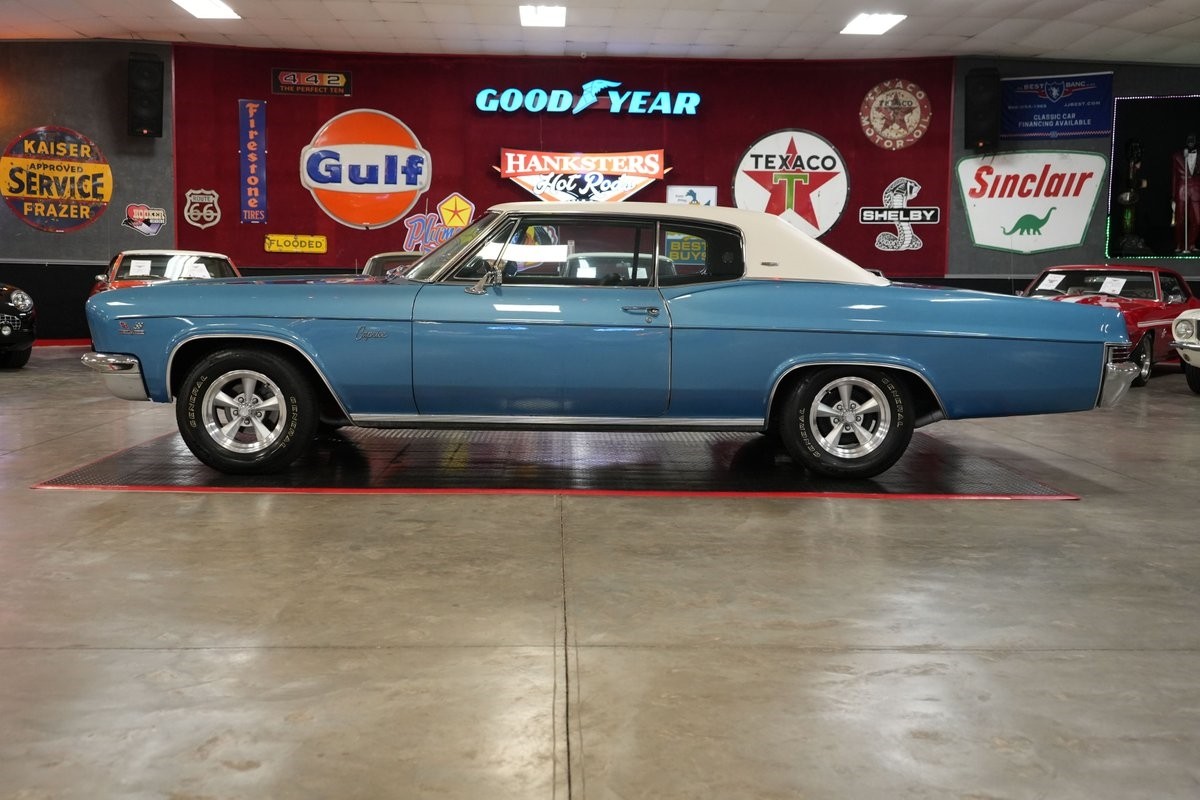 Chevrolet-Caprice-1966-Coupe-19
