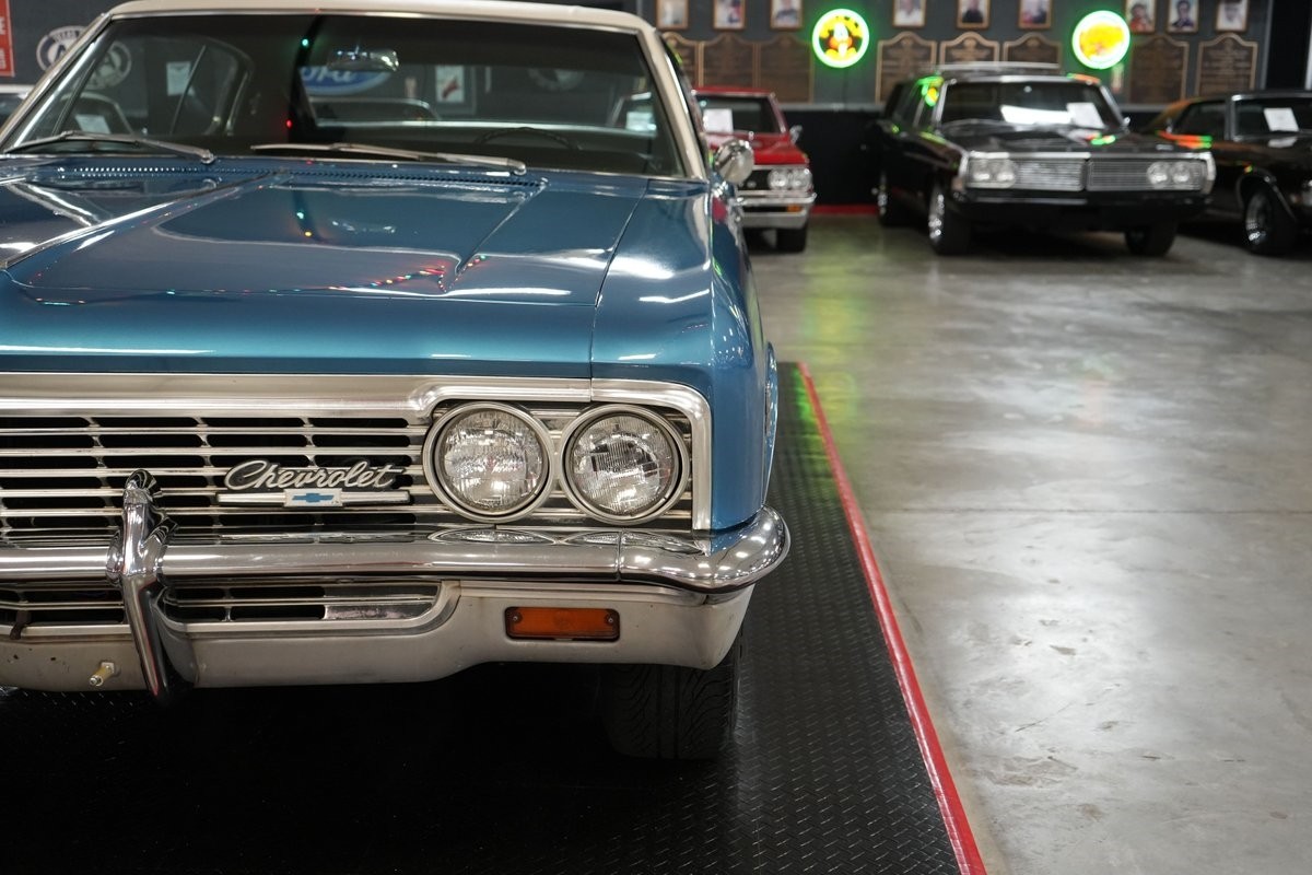 Chevrolet-Caprice-1966-Coupe-27
