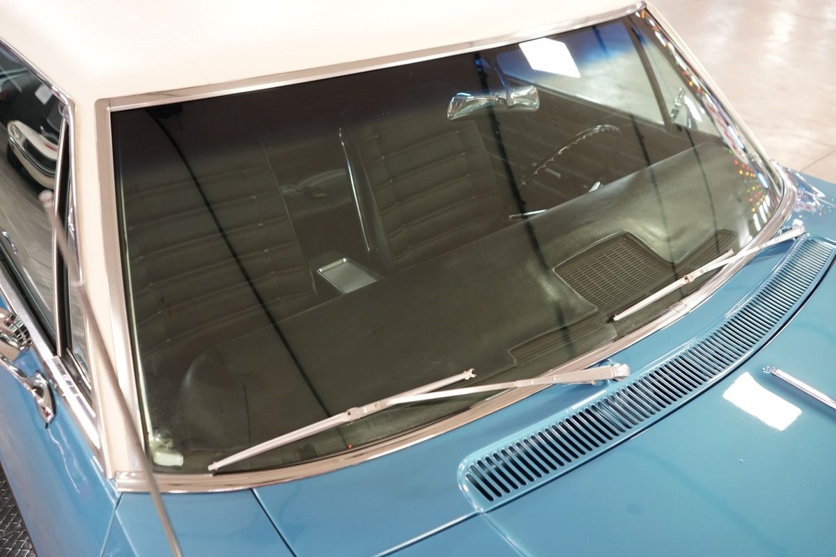 Chevrolet-Caprice-1966-Coupe-33