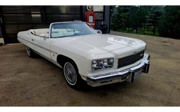 Chevrolet-Caprice-1975-White-White-18