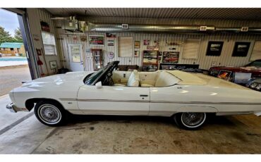 Chevrolet-Caprice-1975-White-White-5