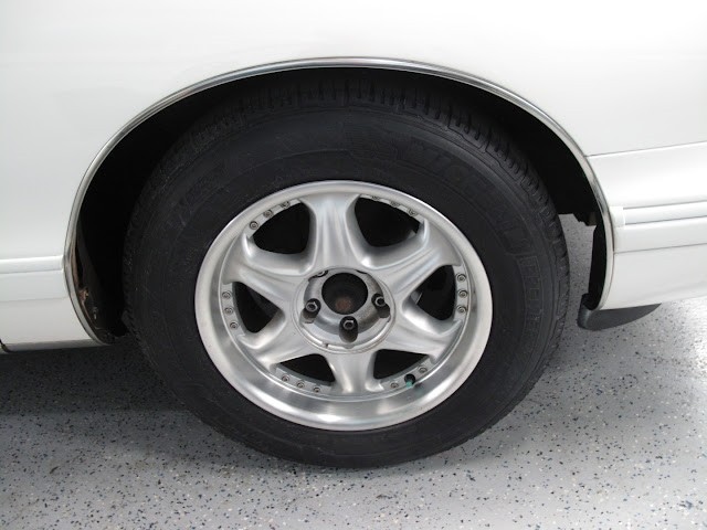 Chevrolet-Caprice-1993-34