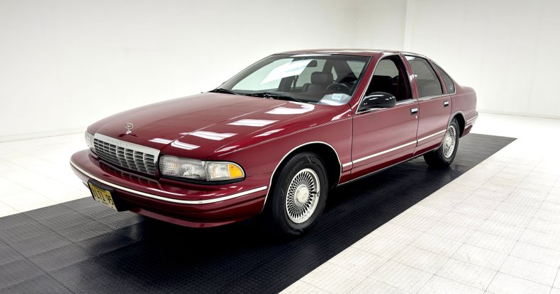 Chevrolet-Caprice-1995-Medium-Garnet-Red-Dark-Pewter-10