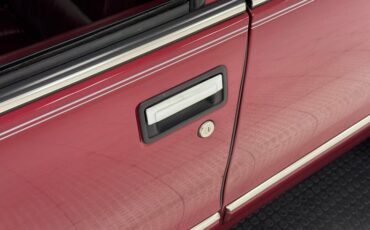 Chevrolet-Caprice-1995-Medium-Garnet-Red-Dark-Pewter-16