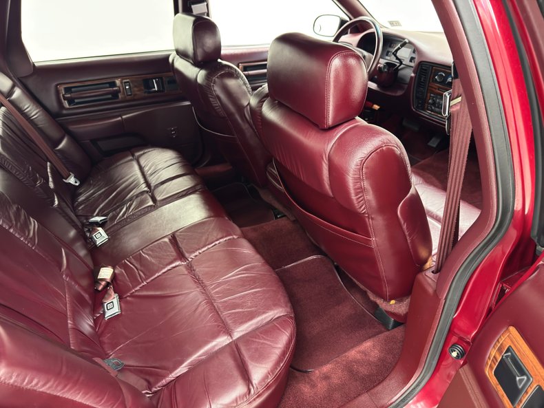Chevrolet-Caprice-1995-Medium-Garnet-Red-Dark-Pewter-29