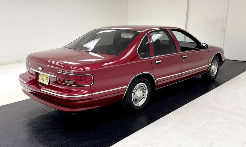 Chevrolet-Caprice-1995-Medium-Garnet-Red-Dark-Pewter-38