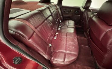 Chevrolet-Caprice-1995-Medium-Garnet-Red-Dark-Pewter-9