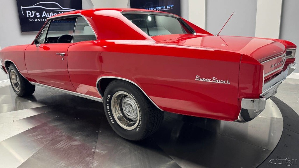 Chevrolet-Chevelle-1966-21