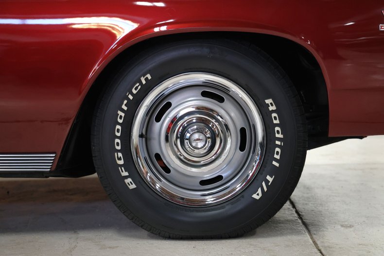 Chevrolet-Chevelle-1967-Burgundy-Metallic-Black-12