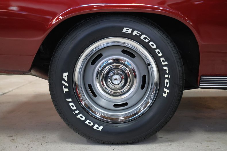 Chevrolet-Chevelle-1967-Burgundy-Metallic-Black-14