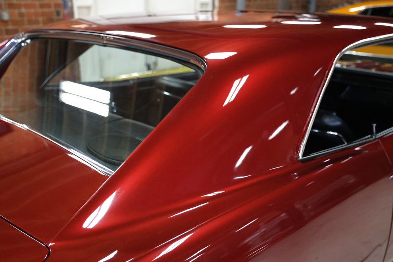 Chevrolet-Chevelle-1967-Burgundy-Metallic-Black-19
