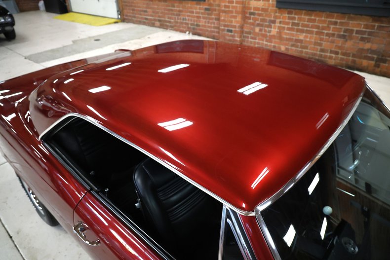 Chevrolet-Chevelle-1967-Burgundy-Metallic-Black-22