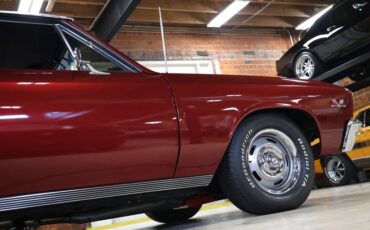 Chevrolet-Chevelle-1967-Burgundy-Metallic-Black-28