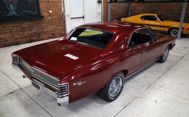 Chevrolet-Chevelle-1967-Burgundy-Metallic-Black-31