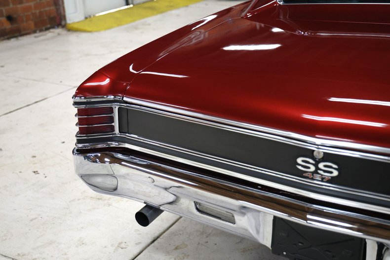 Chevrolet-Chevelle-1967-Burgundy-Metallic-Black-34