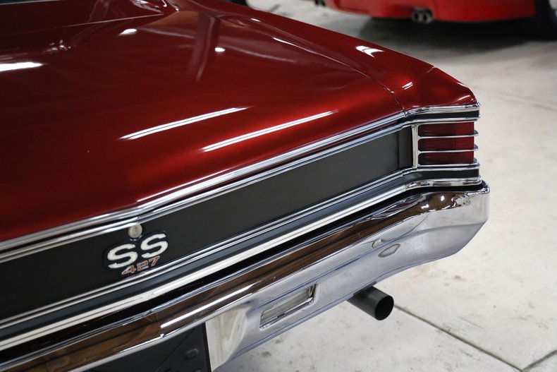 Chevrolet-Chevelle-1967-Burgundy-Metallic-Black-35