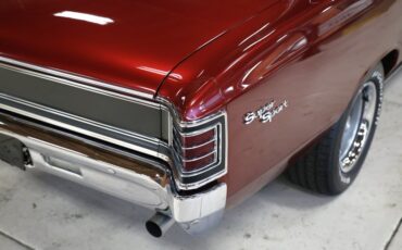 Chevrolet-Chevelle-1967-Burgundy-Metallic-Black-4