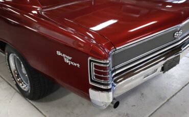 Chevrolet-Chevelle-1967-Burgundy-Metallic-Black-41