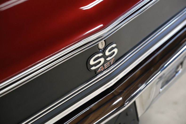 Chevrolet-Chevelle-1967-Burgundy-Metallic-Black-49