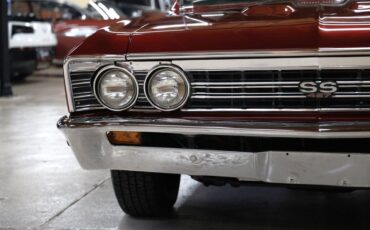 Chevrolet-Chevelle-1967-Burgundy-Metallic-Black-9