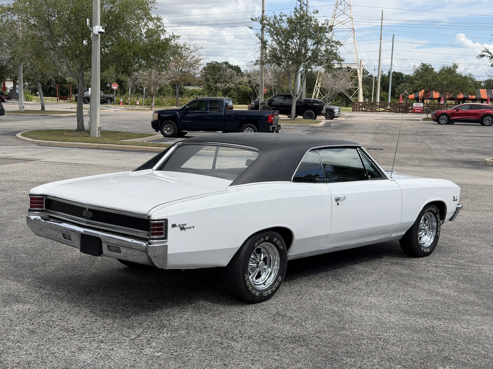 Chevrolet-Chevelle-1967-COUPE-10
