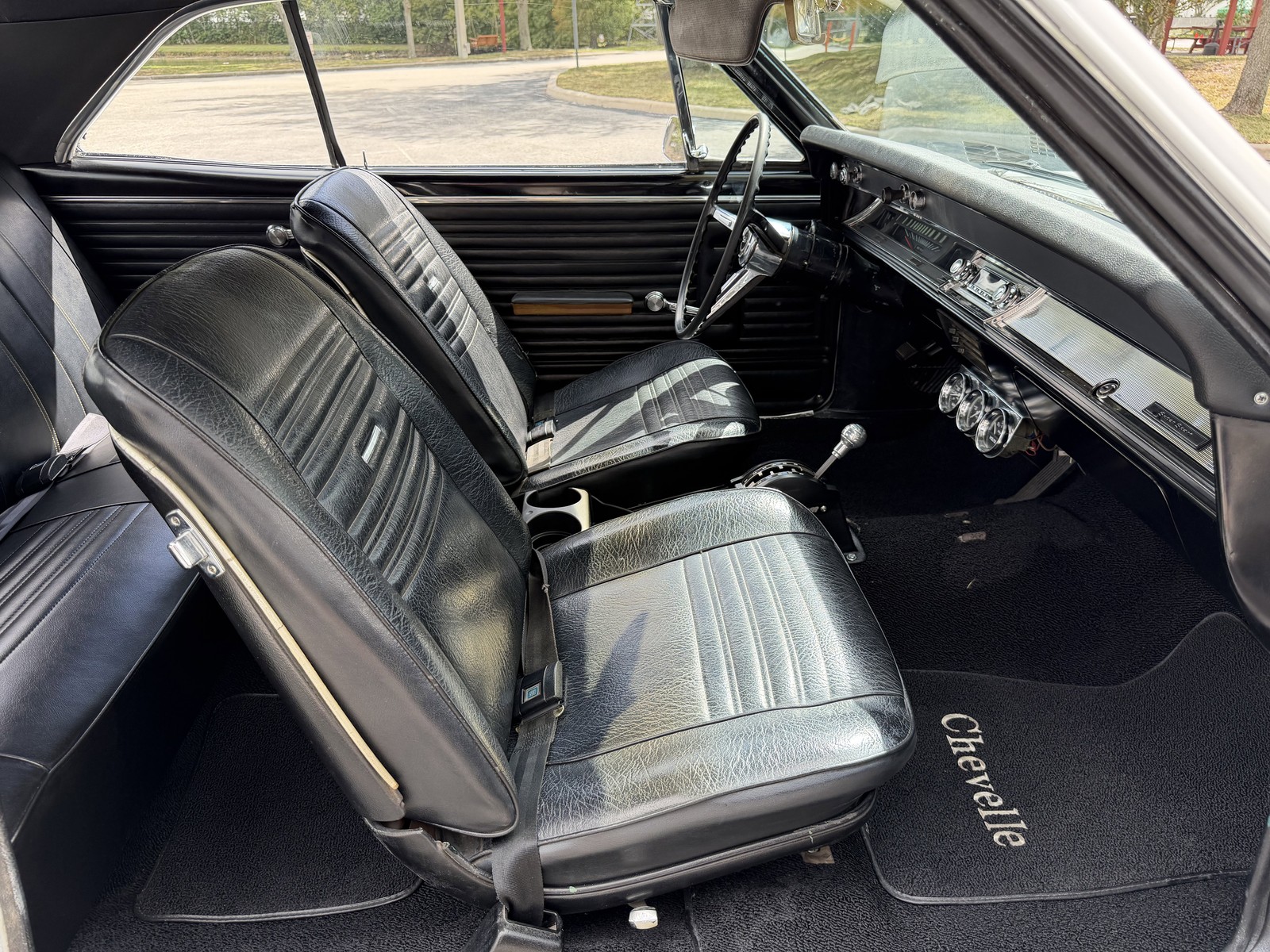 Chevrolet-Chevelle-1967-COUPE-38