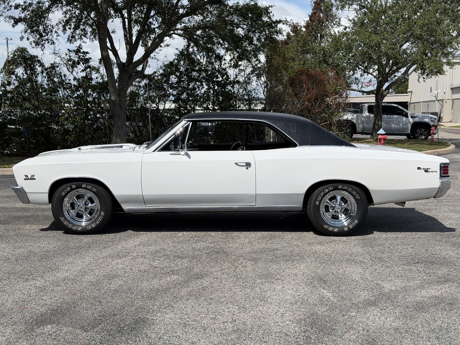 Chevrolet-Chevelle-1967-COUPE-4