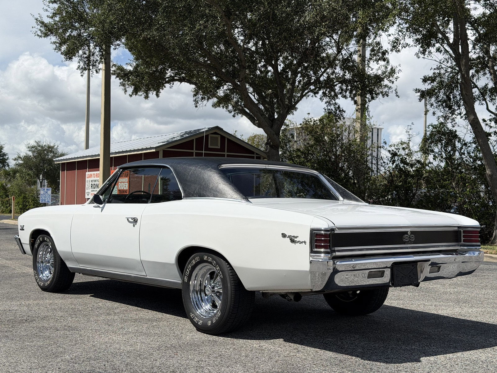 Chevrolet-Chevelle-1967-COUPE-5