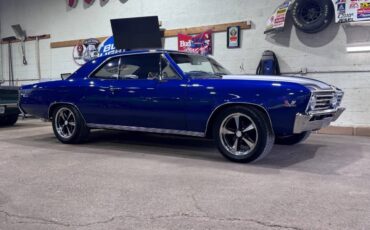 Chevrolet-Chevelle-1967-Coupe-2
