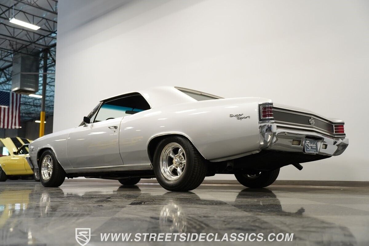 Chevrolet-Chevelle-1967-Hardtop-23