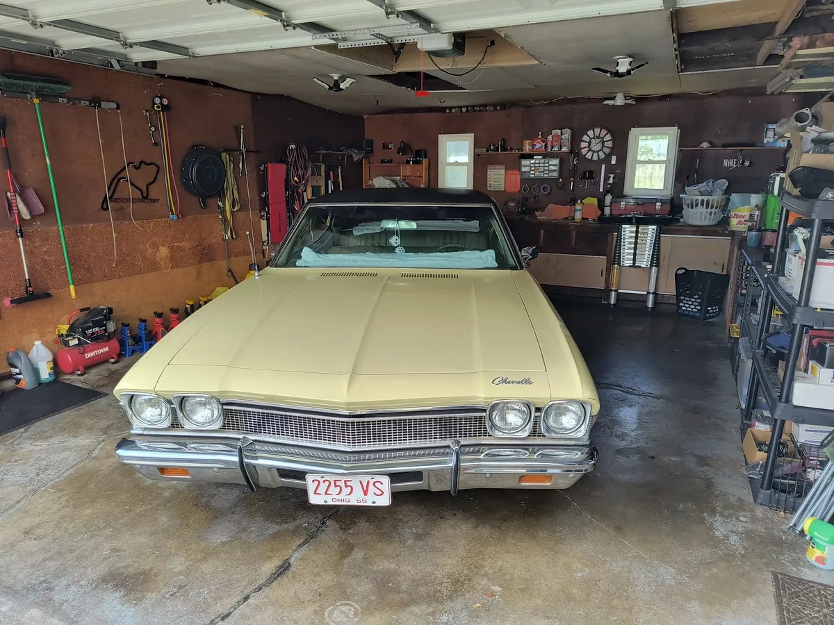 Chevrolet-Chevelle-1968-Butternut-Yellow-Gold-16