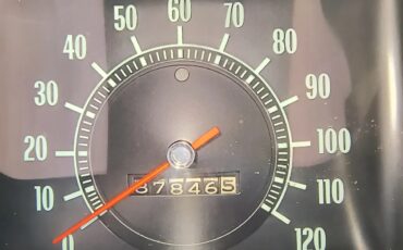 Chevrolet-Chevelle-1968-Butternut-Yellow-Gold-2