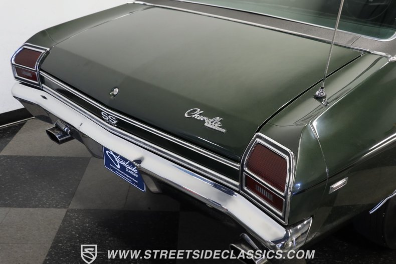 Chevrolet-Chevelle-1969-Fathom-Green-Black-23