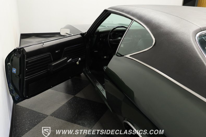 Chevrolet-Chevelle-1969-Fathom-Green-Black-30