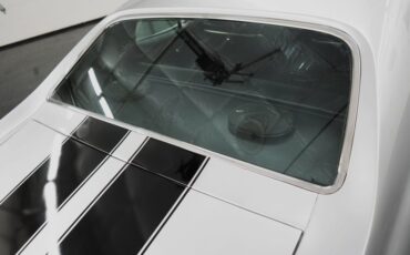 Chevrolet-Chevelle-1972-Cortez-Silver-Black-19