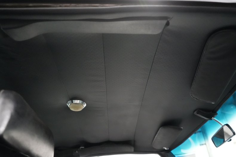 Chevrolet-Chevelle-1972-Cortez-Silver-Black-8