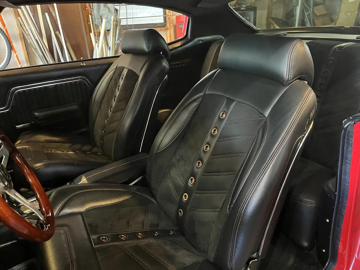 Chevrolet-Chevelle-1972-Red-Black-12