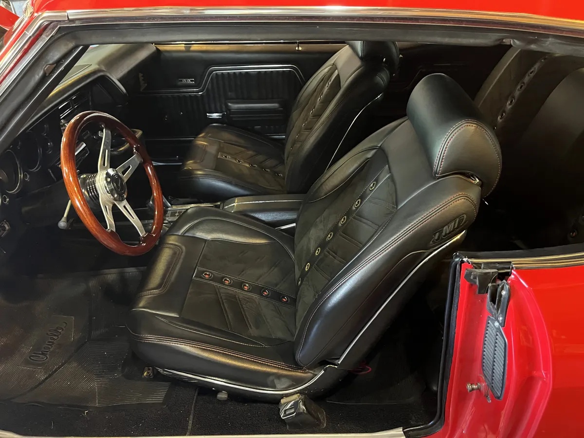 Chevrolet-Chevelle-1972-Red-Black-13