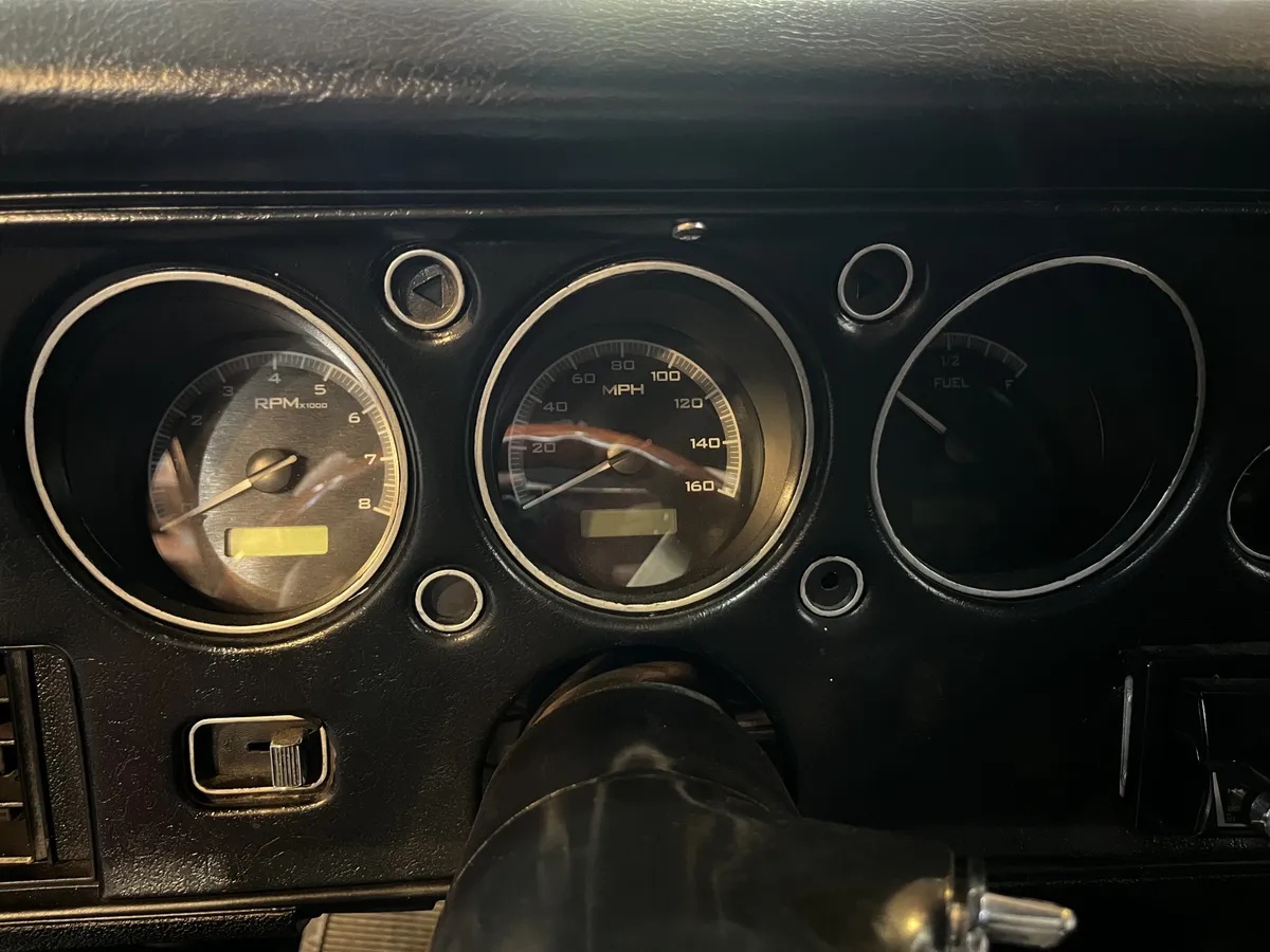 Chevrolet-Chevelle-1972-Red-Black-17