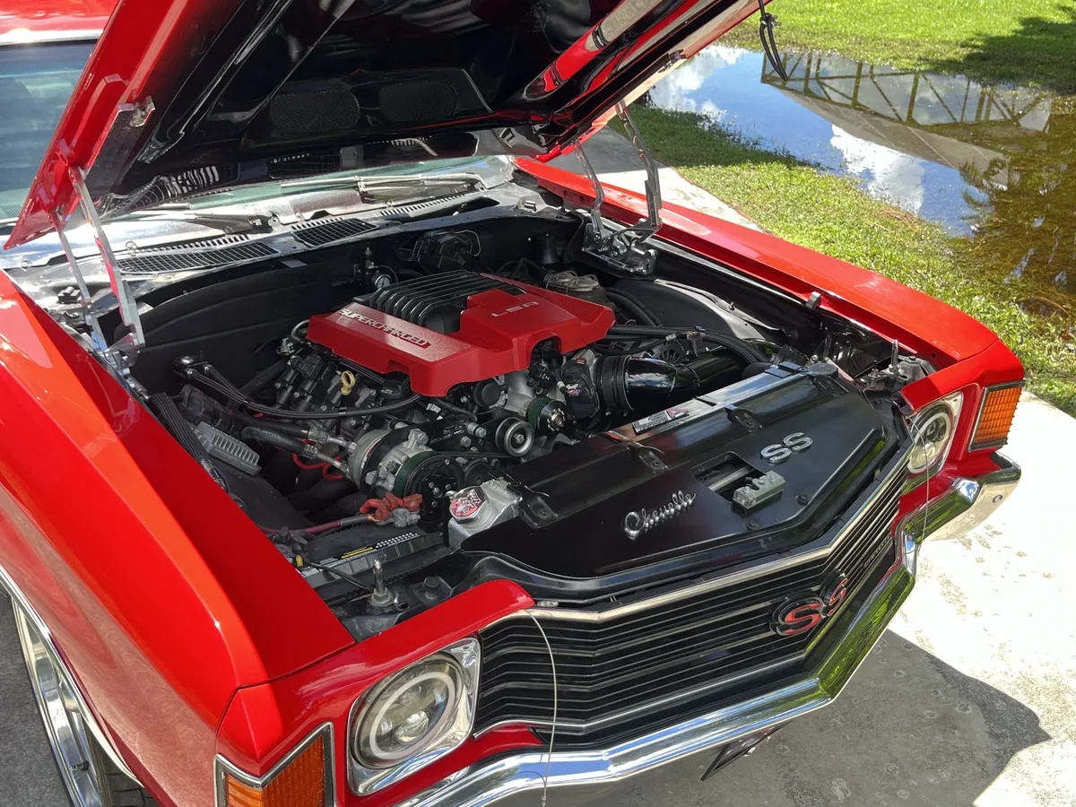 Chevrolet-Chevelle-1972-Red-Black-8