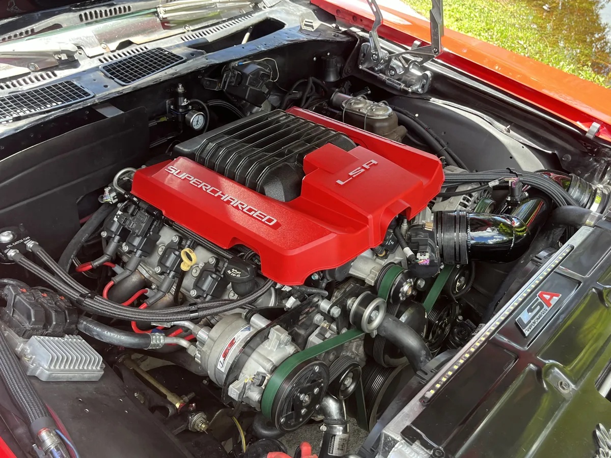 Chevrolet-Chevelle-1972-Red-Black-9