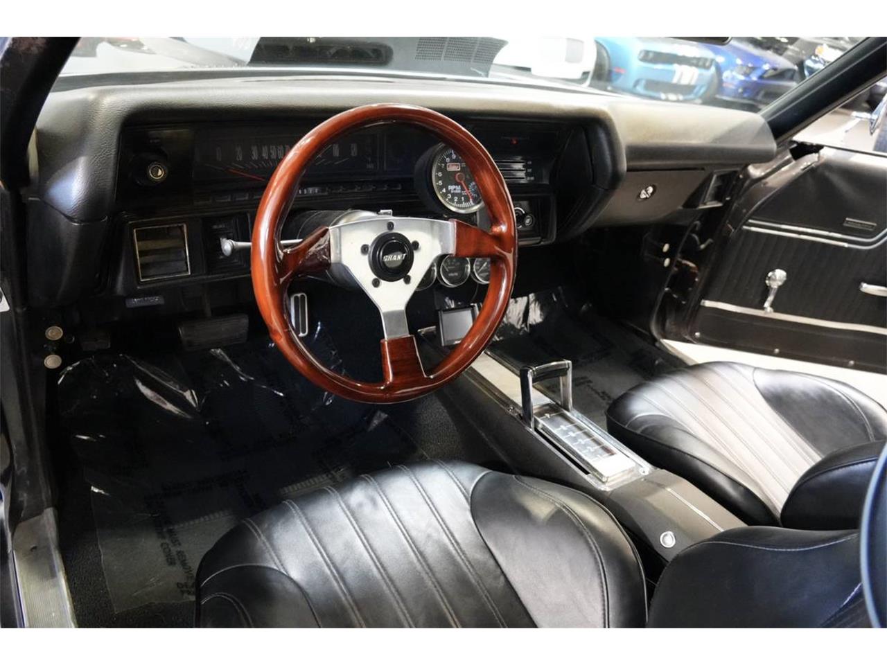 Chevrolet-Chevelle-1972-gray-black-10